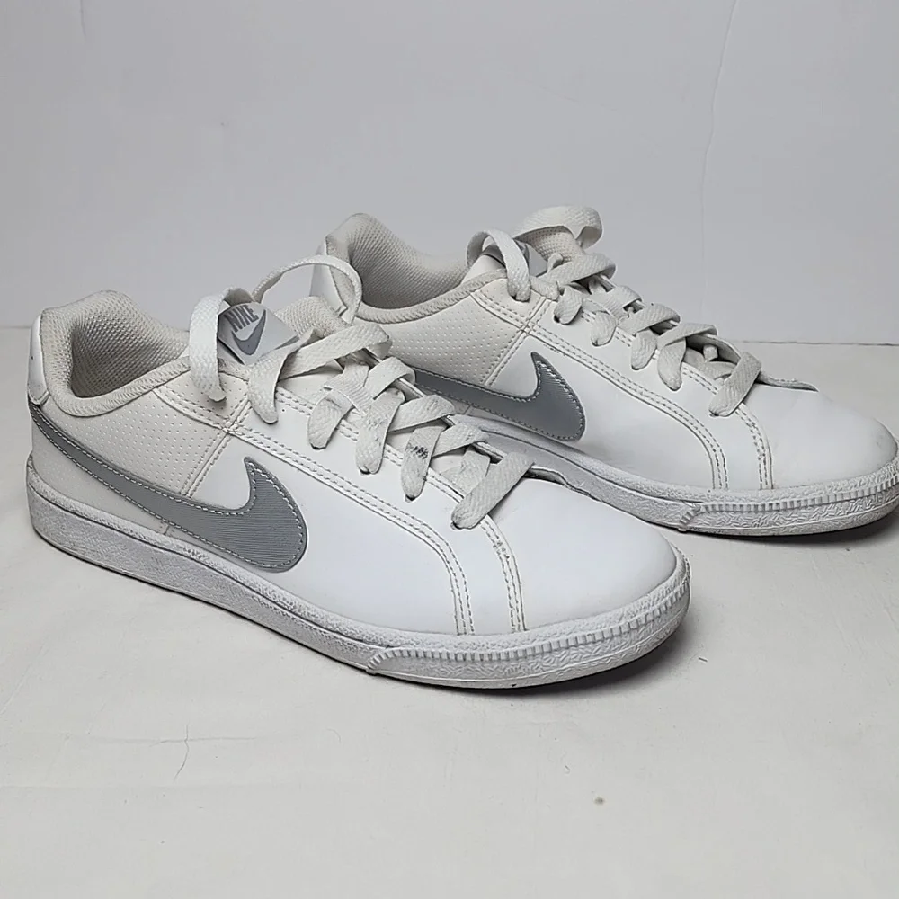 Nike Court Royale Sneakers Women 6.5 Youth 5